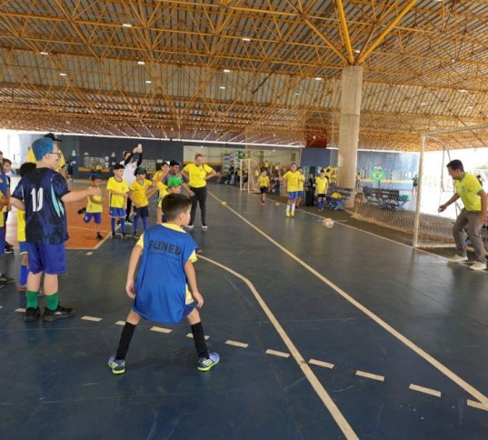PREFEITURA PROMOVE TREINO ESPECIAL DA COPA COM FESTA DE ESPORTE, PATRIOTISMO E INTEGRAÇÃO