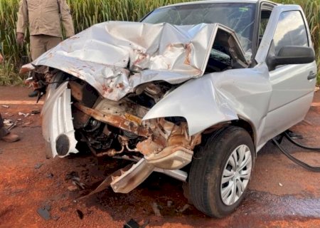 ACIDENTE NA MS-141 DEIXA MOTORISTA GRAVEMENTE FERIDO