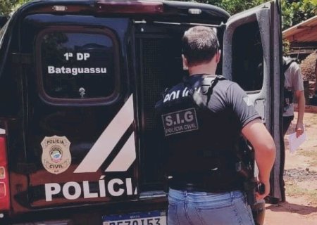 POLÍCIA FECHA PONTO DE TRÁFICO EM BATAGUASSU E PRENDE AUTOR EM FLAGRANTE