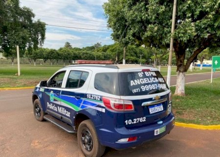 HOMEM TEM CARRO ROUBADO POR CASAL NO CENTRO DE CIDADE DO INTERIOR DE MS