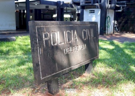 HOMEM É ABORDADO POR DUPLA E PERDE A MOTO EM ASSALTO