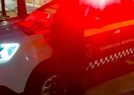SUSPEITO É CERCADO EM TELHADO E LINCHADO POR 80 PESSOAS