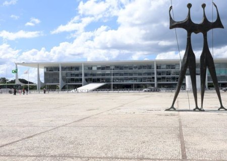 PRAÇA DOS TRÊS PODERES PASSARÁ POR REVITALIZAÇÃO