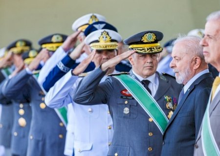 NO DIA DO EXÉRCITO, AUTORIDADES RECEBEM MEDALHA E EXALTAM PARCERIA COM FORÇAS ARMADAS EM MS