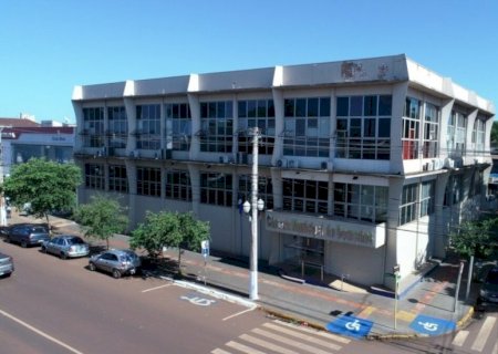 MPE SUSPEITA DE SOBREPREÇO E MANDA PRESIDENTE DA CÂMARA NÃO ASSINAR CONTRATO DE R$ 18,6 MI