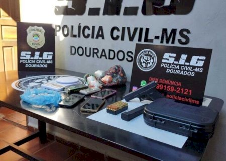 COMPARSA DE HOMEM QUE ESCONDIA DROGAS E ARMA EM CASA TAMBÉM RESPONDERÁ POR TRÁFICO