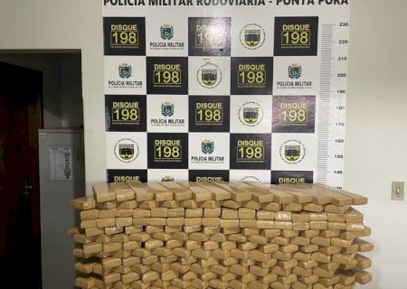 ALEGANDO DIFICULDADES FINANCEIRAS, CASAL É FLAGRADO TRANSPORTANDO QUASE R$ 500 MIL EM DROGAS
