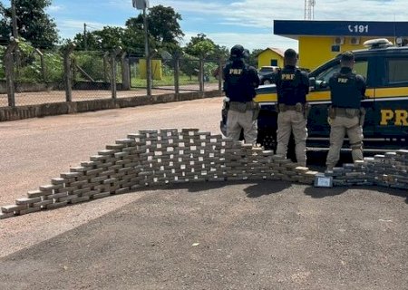 PRF APREENDE 274 QUILOS DE COCAÍNA EM CAMINHÃO NA BR-163