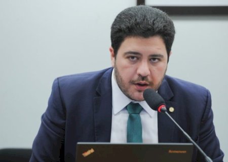 PROJETO OBRIGA OPERADORAS A FORNECEREM À POLÍCIA DADOS SOBRE CELULARES IRREGULARES HABILITADOS
