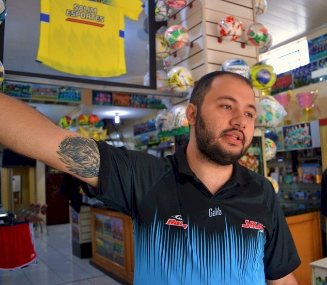 TRECHO INTERDITADO HÁ UM MÊS CAUSA PREJUÍZOS E DEMISSÕES EM COMÉRCIOS NA PONCIANO