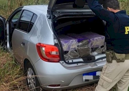 PRF RECUPERA VEÍCULO E APREENDE 247 KG DE MACONHA E SKUNK EM IVINHEMA