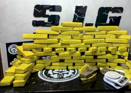 POLÍCIA FECHA ENTREPOSTO COM 82 QUILOS DE MACONHA NO JOCKEY
