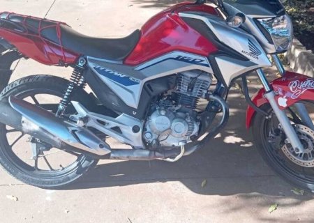 JOVEM É PRESO PILOTANDO MOTO SEM HABILITAÇÃO E BÊBADO
