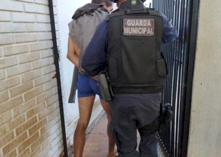 HOMEM É PRESO APÓS FURTAR OFICINA EM DOURADOS