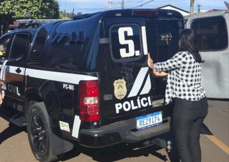HOMEM DESCUMPRE MEDIDA PROTETIVA E CORTA PNEUS DO CARRO DA EX