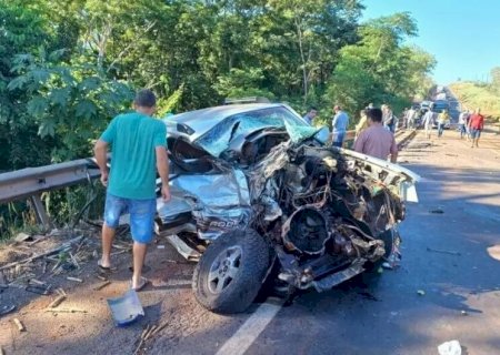 ACIDENTE EM RODOVIA FEDERAL DEIXA UM MORTO E TRÊS FERIDOS EM MS