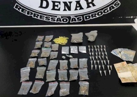 CIVIL FECHA PONTO DE VENDA DE DROGAS E PRENDE SUSPEITOS EM CAMPO GRANDE