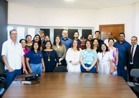 NOVOS MEMBROS DO CONSELHO MUNICIPAL DA CRIANÇA E ADOLESCENTE TOMAM POSSE