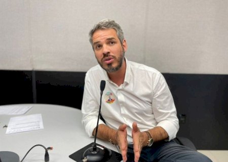 TIAGO BOTELHO DEIXA SPU PARA DISPUTAR PREFEITURA DE DOURADOS