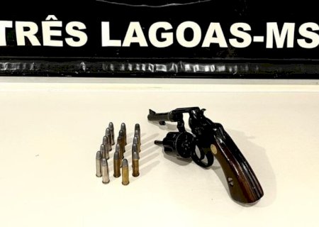 ARMA USADA PARA MATAR MÚSICO EM TRÊS LAGOAS É APREENDIDA E MULHER CONFESSA AUTORIA DO CRIME