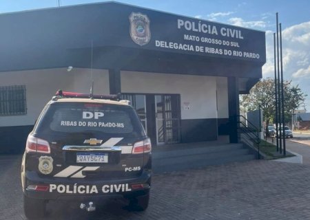 HOMEM É PRESO POR INJÚRIA RACIAL APÓS FALA SOBRE NAMORADA DE AMIGO