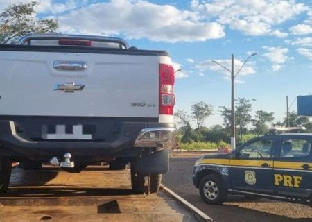 CAMINHONETE FURTADA NO INTERIOR DE MINAS GERAIS É RECUPERADA EM DOURADOS