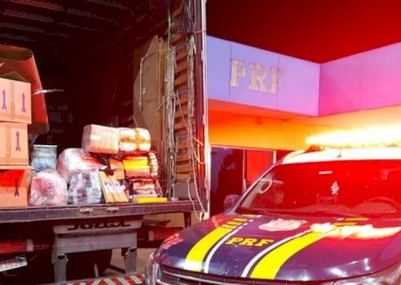 POLÍCIA ENCONTRA MAIS DE 2T DE MACONHA EM CAMINHÃO DE MUDANÇAS QUE SEGUIA À BAHIA