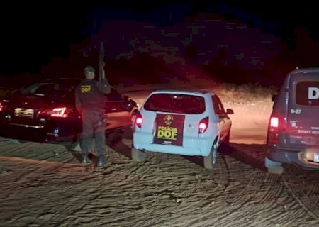 DUPLA É PRESA NA TENTATIVA DE ENTREGAR VEÍCULO FURTADO EM AMAMBAI