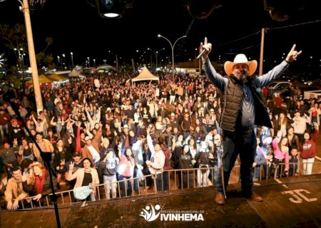 JUIZ MANDA PREFEITO PARAR DE AGIR COMO ‘ESTRELA’ EM EVENTOS SOB MULTA DE R$ 20 MIL