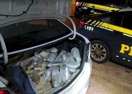 CASAL É PRESO COM DROGAS NA BR-463; VEÍCULO TINHA REGISTRO DE FURTO/ROUBO