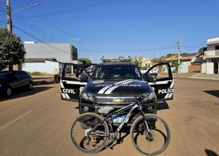 HOMEM É PRESO APÓS FURTAR BICICLETA AVALIADA EM R$ 6 MIL