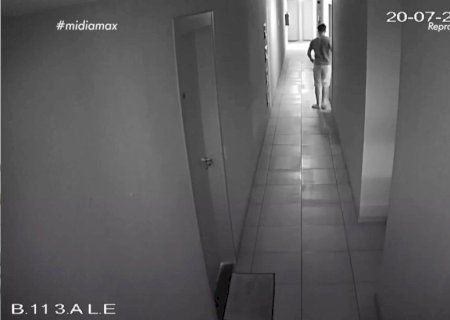 LADRÃO CHAMA CHAVEIRO, ABRE APARTAMENTO E LEVA ELETRÔNICOS