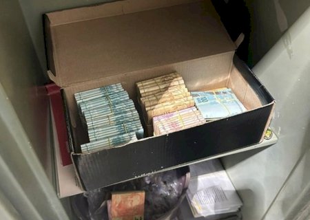 PF PRENDE DOIS E CONFISCA R$ 27 MILHÕES EM AÇÃO CONTRA O TRÁFICO DE DROGAS