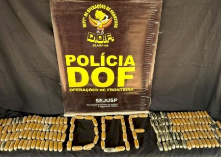BOLIVIANOS SÃO DETIDOS COM DROGAS PRESAS AO CORPO E CAPSULAS DE COCAÍNA NO ESTÔMAGO