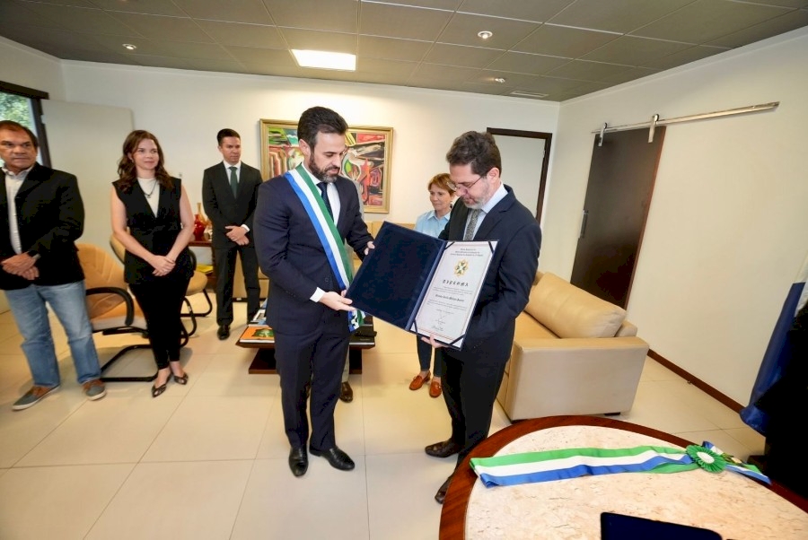 PROCURADOR-GERAL DE JUSTIÇA DO MPMS É HOMENAGEADO PELO TRT COM A ORDEM GUAICURUS DO MÉRITO JUDICIÁRIO DO TRABALHO