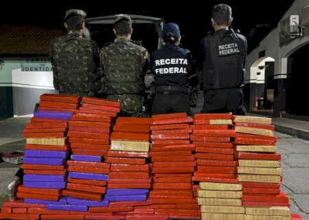 EXÉRCITO E RECEITA FEDERAL APREENDEM QUASE MEIA TONELADA DE MACONHA EM MS