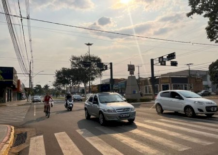 DONOS DE VEÍCULOS COM PLACAS FINAL '0' DEVEM PAGAR LICENCIAMENTO EM OUTUBRO