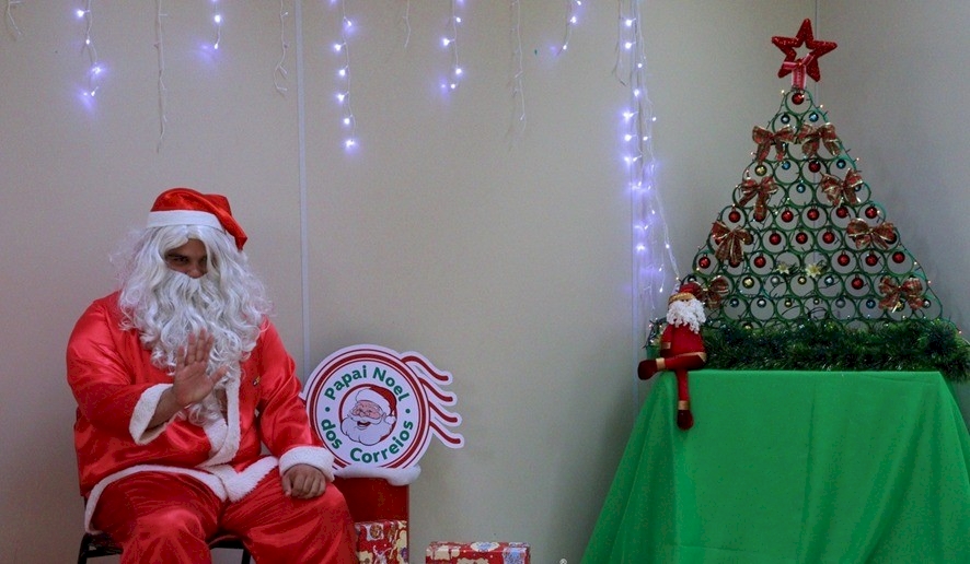 PAPAI NOEL DOS CORREIOS: CARTAS JÁ PODEM SER ADOTADAS E PEDIDOS VÃO DE ALIMENTOS A GAMES