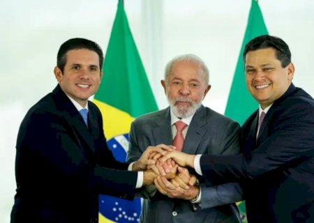SOU AMIGO DOS DOIS', DIZ LULA SOBRE NOVOS PRESIDENTES DO LEGISLATIVO