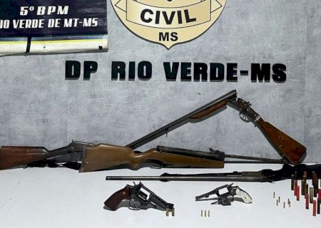 OPERAÇÃO TERMINA COM ESPINGARDAS, REVÓLVERES E DIVERSAS MUNIÇÕES APREENDIDAS