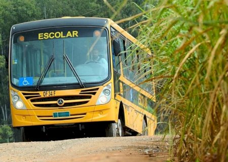 QUASE 4 MIL ESTUDANTES SÃO ATENDIDOS PELO TRANSPORTE RURAL EM DOURADOS