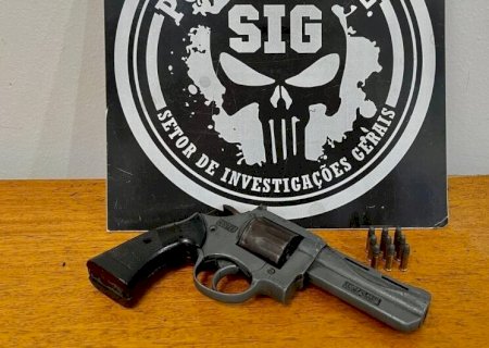JOVEM É PRESO POR POSSE IRREGULAR DE ARMA DE FOGO