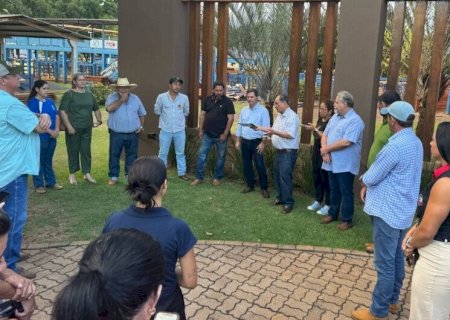 ZÉ TEIXEIRA CONFIRMA OBRA NO PARQUE DE EXPOSIÇÕES EM MARACAJU