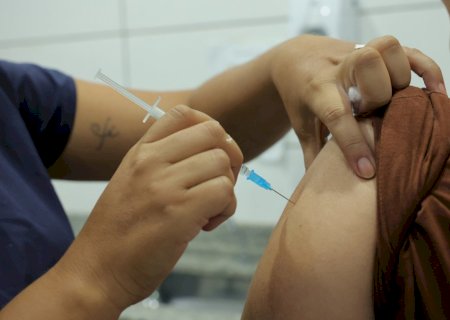 PREFEITURA VACINOU MAIS DE 300 PESSOAS CONTRA INFLUENZA NO FINAL DE SEMANA