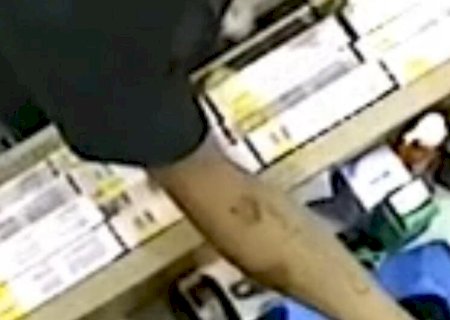HOMEM É PRESO APÓS AMEAÇAR ATENDENTE E ROUBAR FARMÁCIA