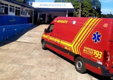 JOVEM SOFRE CHOQUE ELÉTRICO E CAI DE TELHADO ENQUANTO TRABALHAVA EM RESIDÊNCIA