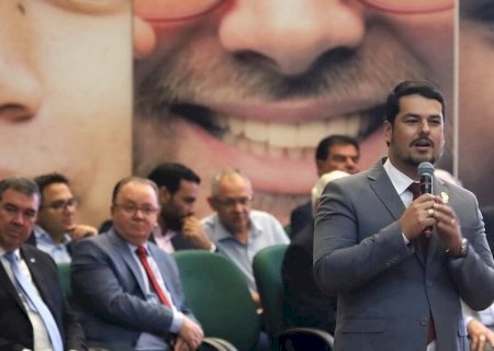 DANIEL JÚNIOR ASSUME UCVMS E RENOVA COMPROMISSOS
