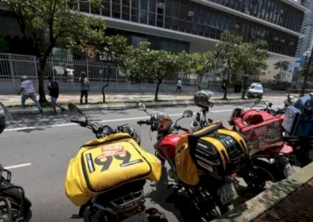 GOVERNO ESTUDA ABERTURA DE CRÉDITO PARA ENTREGADORES DE APPS