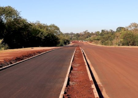 PREFEITURA DE DOURADOS AVANÇA COM 82% DAS OBRAS DA VIA PARQUE DO CÓRREGO ÁGUA BOA