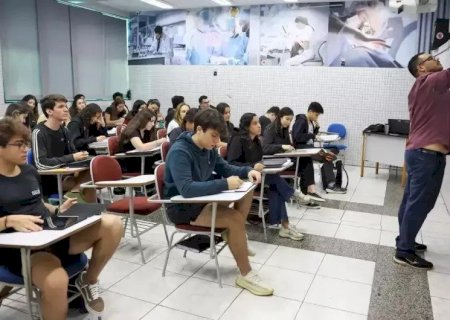 DOURADOS TEM APENAS DUAS ESCOLAS ENTRE AS 50 DO PAÍS COM MELHORES NOTAS NO ENEM